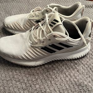 Adidas Alpha Bounces